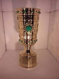 These copies are now used when more than one club can still win the championship in the last round. Dfb Pokal