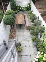 Slim Rear Contemporary Garden Design In London Small Backyard Landscaping Small Courtyard Gardens Contemporary Garden Design