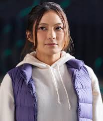 Winning Team Nadia Hatta Vest