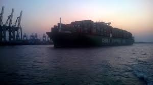 Ships spares in transit walnut shell dry. Hamburg Shipspotting Hhshipspotting Twitter