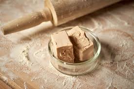 Cominciamo subito col dire che gli impasti lievitati possono essere congelati. How To I Modi Per Congelare Il Lievito Agrodolce