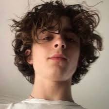 Violet Potter (violetpottah)