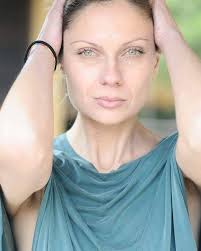 La mia assistita Daniela Amato presa per un ruolo di puntata nella serie TV  prodotta da Lux Un Passo dal Cielo 5 ringrazio le casting director Flavia  Toti Lombardozzi e Chiara Natalucci