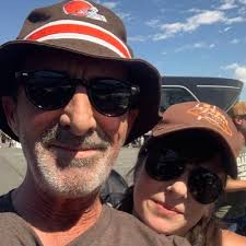 John Yox (@yoxlocks)