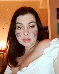 Sonya Boyle's Instagram, Twitter & Facebook