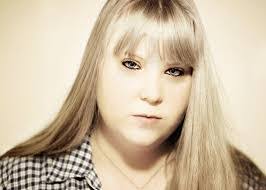 Fanny Schaeffer's Instagram, Twitter & Facebook