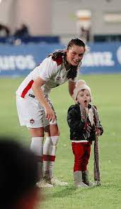 21 de marzo de 2000), 2 es un actor y productor de televisión estadounidense conocido por protagonizar la serie original de nickelodeon, henry danger en el papel de henry hart. 26 Jessie Fleming Ideas Jessie Womens Soccer Fleming