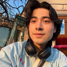 Max Mohr Kim (@mohr_max_later) • Instagram photos and videos