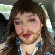 Jesse Crook (@eljessbo) • Instagram photos and videos