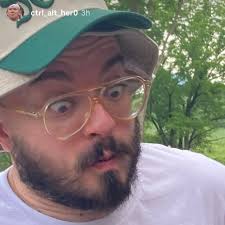 TRUMP WANTS TO BAN CHRISTMAS!!!