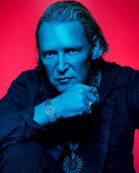 FORE!!!! BTS from a recent wedding where @robnicholsonphotography and I  (@rawweddingsphotography) were repeatedly pelted by sand…but it was kinda  worth it :) … #weddingphotography #behindthescenes #weddinginspiration  #wedding #golf #bride #groom ...