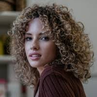 Tracy Alba Dos Santos Gòmez