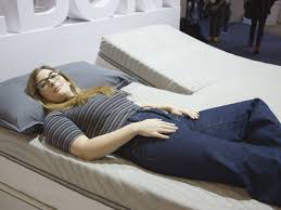 Most importantly, the 360 smart bed can adjust to the sleeper's perfect firmness. Sleep Number S New 360 Smart Bed Automatically Adjusts To Your Sleep Position The Verge