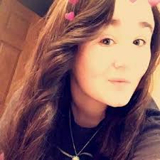 Danielle Carnicelli's Instagram, Twitter & Facebook