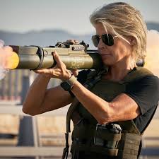 During the game, hamilton could feel people noticing her: Linda Hamilton Had One Gripe With Sarah Connor In Terminator Dark Fate Polygon