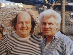 Tem força excepcional, mas é muito desajeitada com as mãos e, acidentalmente, quebra tudo. Barra Brava Photos ×'×˜×•×•×™×˜×¨ Luis Cabeza De Poronga Y El Abuelo Http T Co Nmc3sgbjsd