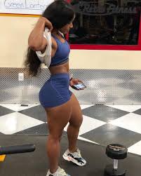 A woman with big/toned thighs, plump booty these women are slimmer than thick girls but are still considered thick. Pin On Armory