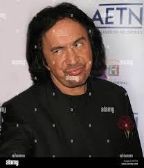 Monte Simmons's Instagram, Twitter & Facebook