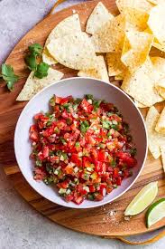 The Best Homemade Fresh Tomato Salsa Little Broken In 2020 Fresh Tomato Recipes Fresh Tomato Salsa Fresh Salsa Recipe