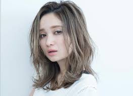 前髪なしのミディアムヘアカタログ可愛いアレンジ方法も I See