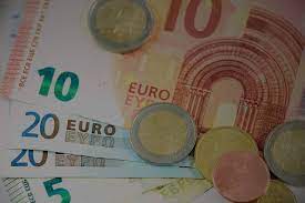 Perché voglio fare alcune riflessioni se era inadeguata la pensione di 290 euro per un invalido tra i 18 e i 60 anni, sopra i 60 anni l'aumento al milione era già stato riconosciuto negli anni passati, mi pare inadeguato che 290 euro al. Aumento Pensioni Di Invalidita 2020 Tempi Modalita Istruzioni Proroga Domanda Al 30 Ottobre Leggioggi