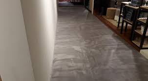 Podemos introducir el microcemento en el suelo de una cocina cuando esta es blanca. Instalacion De Piso En Microcemento Cocinas Y Closet Residenciales Facebook