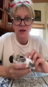 Cartera Rosita Fresita desde 2004: Estilo y Originalidad