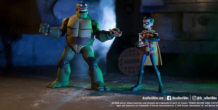 Batman Meets the Teenage Mutant Ninja Turtles...Action Figure Style! | DC