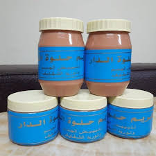 كريم حلوة الدار لتبييض الجسم ونضارته وعلاج جفاف البشرة العميق يخوز سواد الايدي اللي بسبة السواقه خالي من الكرتزون ومشتقاته آمن للحامل واللي ترضع لل Ramekins