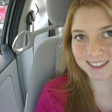 Lindsey Tharp's Instagram, Twitter & Facebook