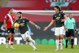 Southampton continued to play on and che adams' shot from outside the box takes a deflection from fred to beat a diving de gea low to his left side. Southampton 2 3 Manchester United Premier League As It Happened Football The Guardian