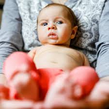 21 Best Podcasts To Listen To During Maternity Leave, Because The Days Are  Long