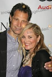 On average, she dates men 4 years older than herself. Photos And Pictures Photo By Re Westcom Starmaxinc Com 2009 10 18 09 Maureen Mccormick And Husband At The Noble Humanitarian Awards Beverly Hills Ca