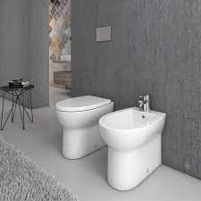 Gli ultimi trend ci dicono che particolarmente indicati per i bagni piccoli e moderni sono i sanitari pensili. Sanitari Filomuro Senza Brida Chance Wc Bidet Sedile Soft Close Per Bagni Piccoli