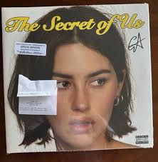 GRACIE ABRAMS THE SECRET OF US SIGNED AUTOGRAPHED YELLOW VINYL LP ALBUM ON  COVER