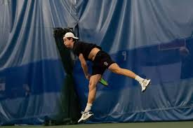 Men's Tennis Sweeps Assumption 7-0