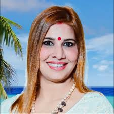 SONIYA SINHA was live — at सोनिया संजय सिन्हा आवासीय कार्यालय Soniya Sanjay  Sinha Residence Office.