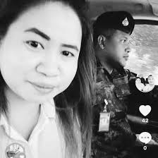 น้ำเงินเข้ม