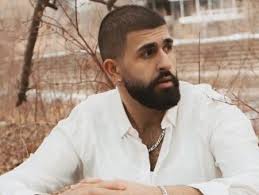 Five Minutes With" Calgary Country Artist Aaron Pollock