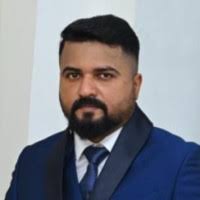 700+ "Derick ..." profiles