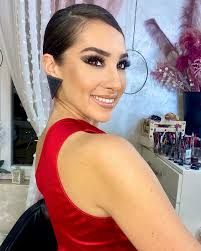 Kad sam u rukama @danijela.vujovic.76_makeup ja se ne brinem 😍🥂