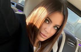 1,018,173 likes · 26,412 talking about this. Ani Lorak Narvalas Na Kritiku V Seti Iz Za Svoego Vneshnego Vida