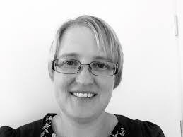 Kim Mears's Instagram, Twitter & Facebook