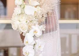 5 out of 5 stars. 20 Stunning Cascading Bridal Bouquets