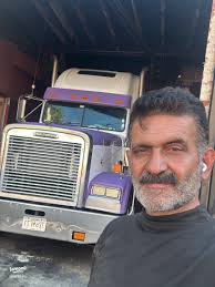 Buy a 2022 Freightliner Cascadia DD15 455HP