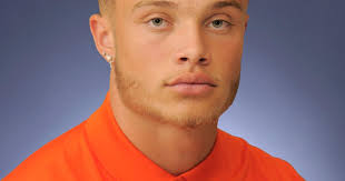 Casey Washington carries chip, brings talent to Illinois football