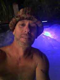 Tales From the Hot Tub (@TalesFromTheHotTub) • Facebook