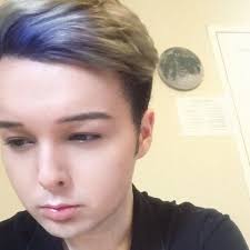 Liam Hilton (@blondewithenvy) · Palo Alto, CA