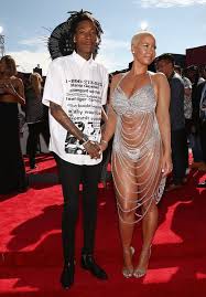 Wiz khalifa has kept the details of his family a secret and has not revealed anything about his parents or siblings. All The Looks From The Vmas Red Carpet Amber Rose Bikini Amber Rose Pictures Amber Rose