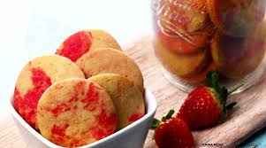 Kue Marmer Stroberi Atau Marbled Strawberry Cookies Bisa Anda Buat Untuk Menyambut Tamu Di Rumah Tampilannya Cantik Dan Rasanya Ti Di 2020 Kue Kering Stroberi Mentega